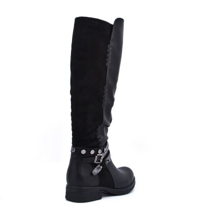 Picture of Boot in a mix of materials for fall and winter