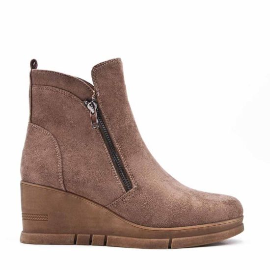Picture of Faux leather ankle boot