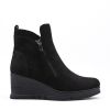 Picture of Faux leather ankle boot