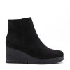 Picture of Faux leather ankle boot