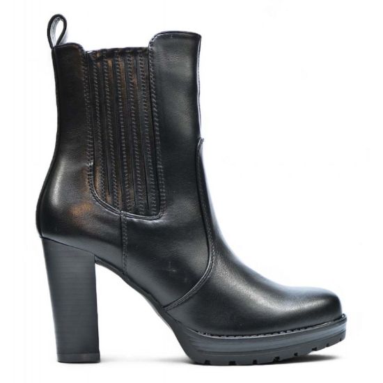 Picture of Faux leather ankle boot