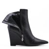 Picture of Faux leather ankle boot