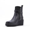 Picture of Faux leather ankle boot