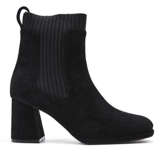Picture of Ankle boot in a mix of materials