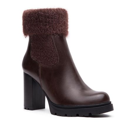 Picture of Faux leather boot with fur